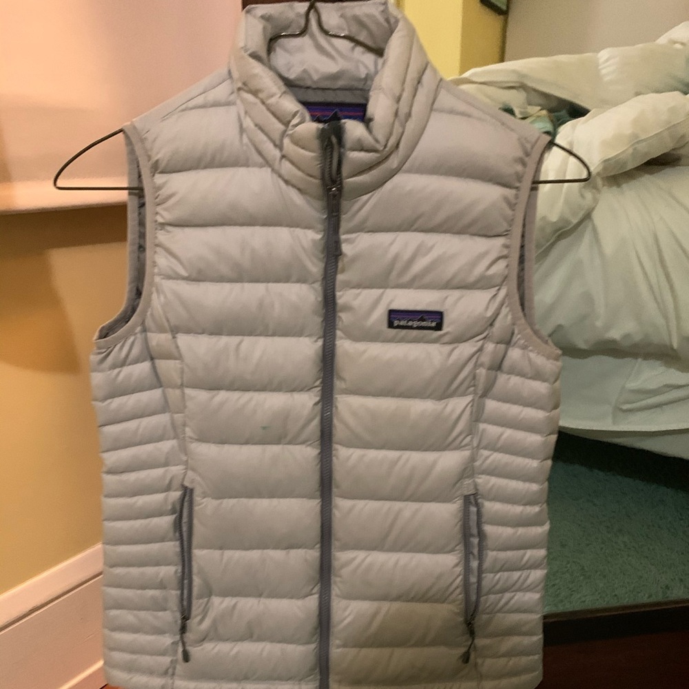Grey Patagonia vest (small)